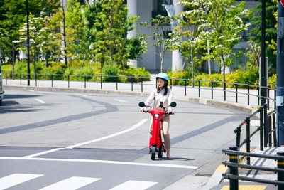 AesUXFpEtSdWQ6B6fCk1.jpg?w=940&h=940