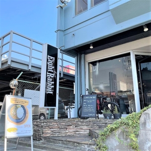 AjGGkmwN04Q8rOHIj52i.jpg?w=940&h=940