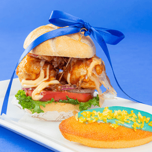 AkudJCFFArFa0fkfNqij.png?w=940&h=940