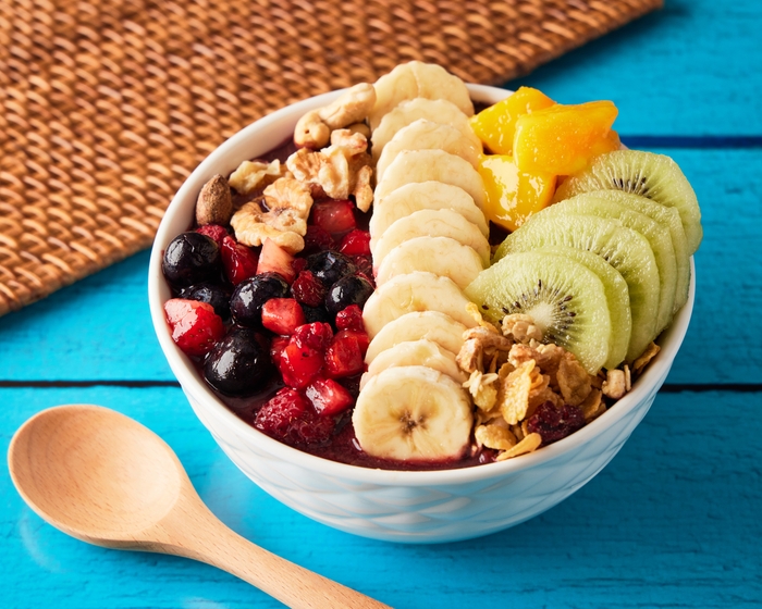 超豪華!!フルーツ全種盛りの贅沢アサイーボウル