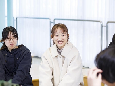 AmjyqoorE7xx9IPXLstH.jpg?w=940&h=940