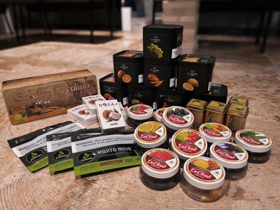 AoJb2iCkX01EINrTRS7K.jpg?w=940&h=940