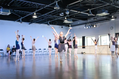 AoM3vsAiQgMJGsl45s6N.jpg?w=940&h=940