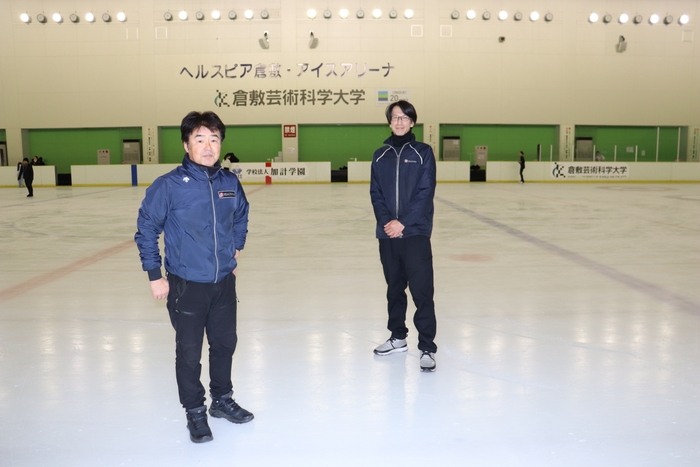 リンクの整備に余念がない石井本部長(左)と葛原主任(右)