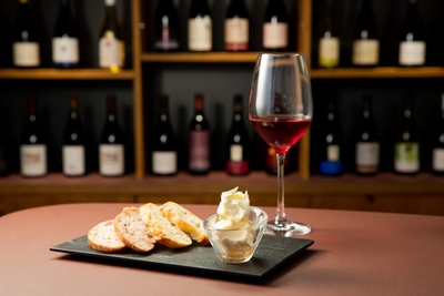 ArMnUG3ft8bWcCmxMp2N.jpg?w=940&h=940