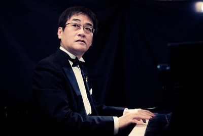 At2HR5KzAVW9dIsqmPv3.jpg?w=940&h=940