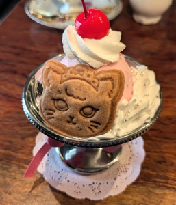 AxLEZ70ylw4aUjAmFxjx.jpg?w=940&h=940