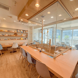 「ことりすまいるカフェ」店内写真