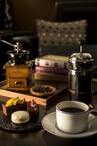 B4SKfkFpV8rBZispS0JY.jpg?w=940&h=940