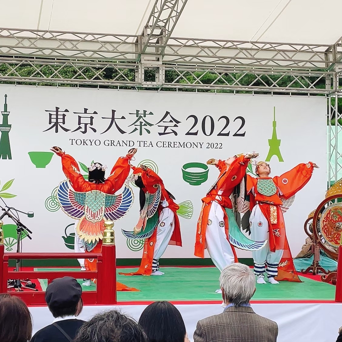 鳥の舞 迦陵頻(かりょうびん)