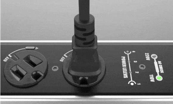 差し込み口がしっかり固定される回転式ロック機能