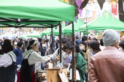 BIHcKeiBSeVQ98S52178.jpg?w=940&h=940