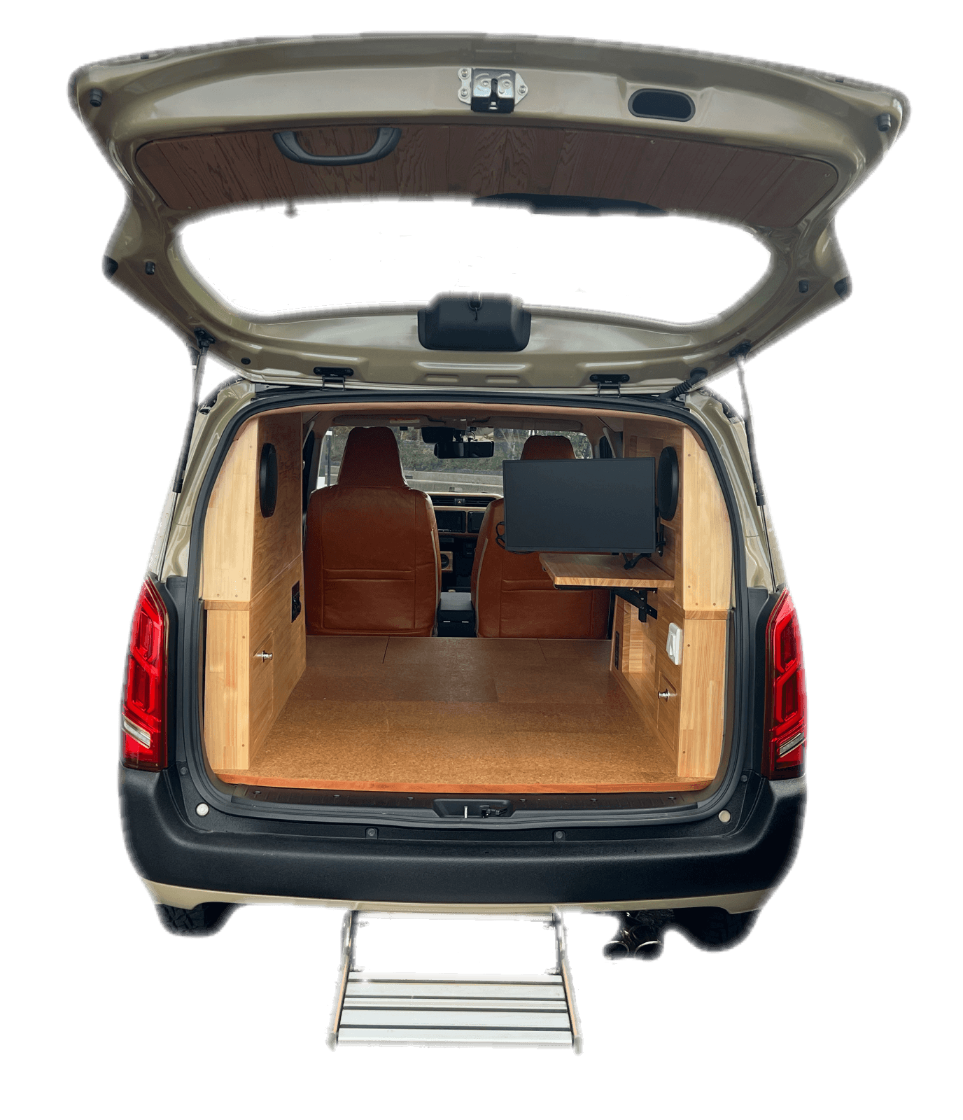 外装カスタムが並ぶ中で、
“中身”だけを作り続ける会社がある