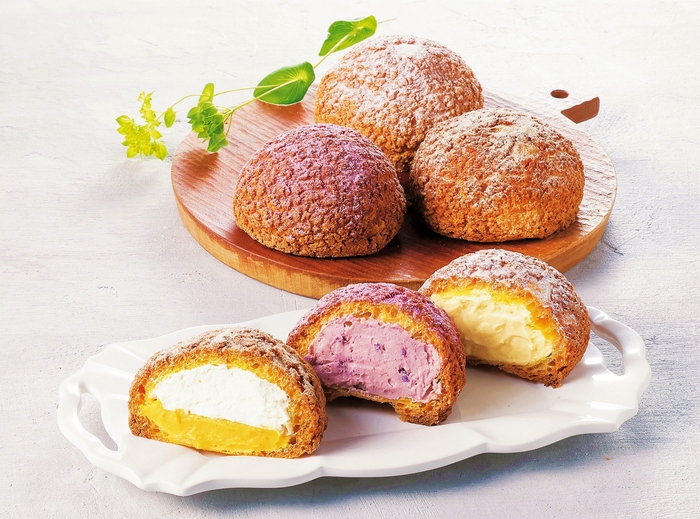 焼き芋クッキーシュー専門店.moko 左から「焼き芋ホイップ」「紫芋クリーム」「カスタード」