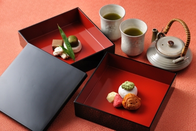 BJrj2KxfhpDiglJUM9iL.jpg?w=940&h=940