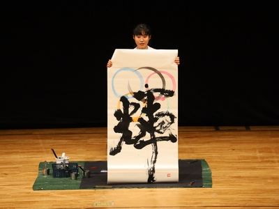 BLX65xSnMD8liZegm65u.jpg?w=940&h=940