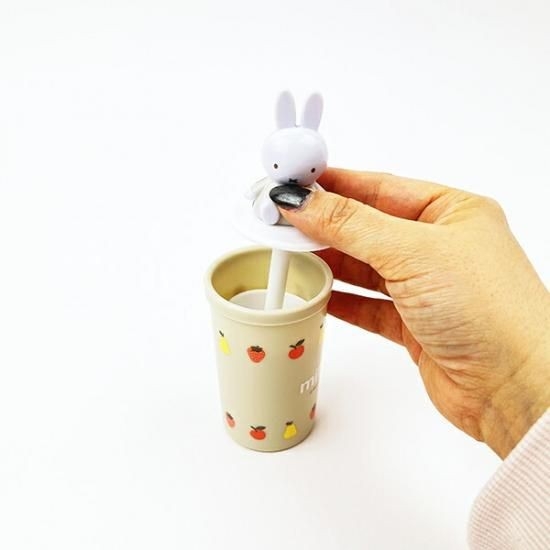 ミッフィーの爪楊枝入れ