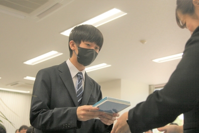 BaHrk3SME0k5XaqjUFjk.JPG?w=940&h=940