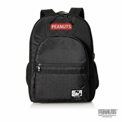 スヌーピーのザ・ベーシック。お出かけに便利な容量と機能性に優れたバッグ類をピックアップ。誰でも使いやすいシンプルデザインが特徴です。