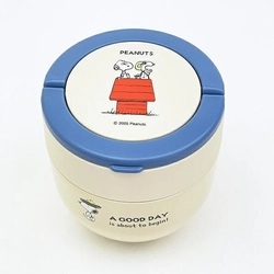 楽しいお昼時間にぴったりなスヌーピーのランチグッズ4選。落ち着いた雰囲気のシンプルデザインとカラフルポップの2種類です