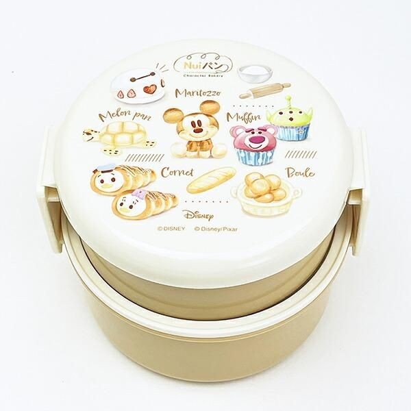 ディズニーキャラクターたちがパンの姿に大変身。かわいくておいしそうなデザインが素敵なランチボックスです。