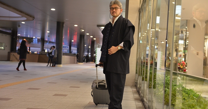 簡単!男の創作着物!~Yシャツの上から上着を着て、袴型のパンツを着て、羽織をはおるだけ。