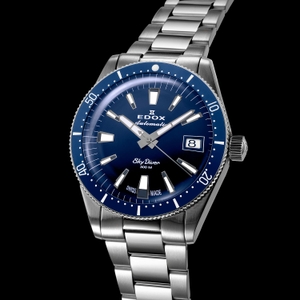 Bx2bKkRg88EM5tVvNz95.jpg?w=940&h=940