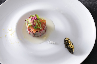 BzL3lhHDNi4iIzIVECeI.jpg?w=940&h=940