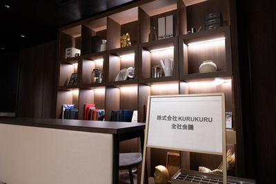 CBvxTt0XbvMACR2tH603.jpg?w=940&h=940