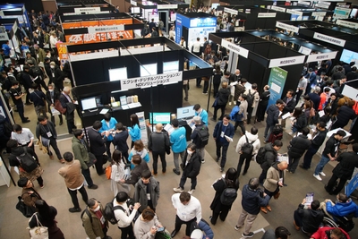 CCHidTzSmPS9KBGvIgnk.jpg?w=940&h=940