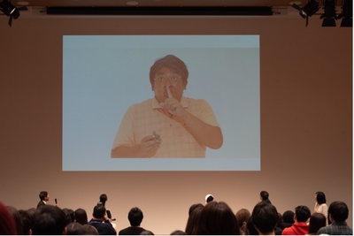 CCRzWDJATe85YnAmqp91.jpg?w=940&h=940