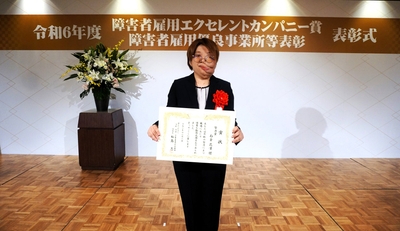 CDjsDxPrcdzZsKvmtifV.jpg?w=940&h=940