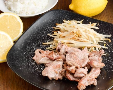 CE4wpL2rhmqAan2dxBuK.jpeg?w=940&h=940