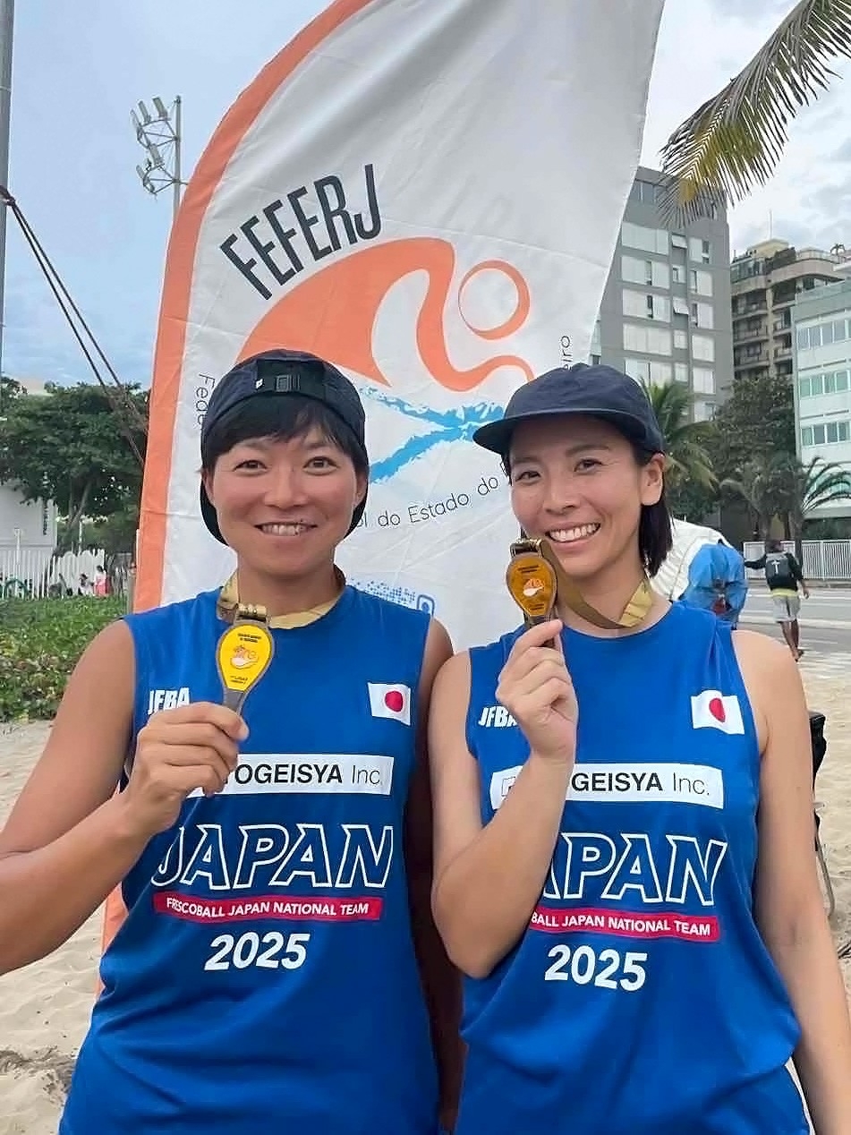 風味千賀子(写真右)・宮山有紀(写真左)ペア