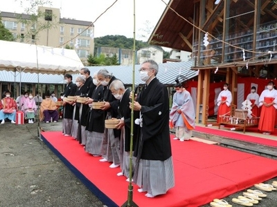 CIDQs0tyOLYlCKy604e5.jpeg?w=940&h=940