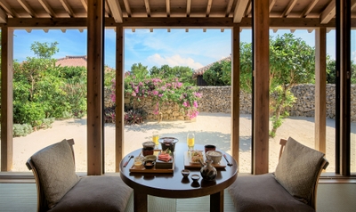 CJOEbqAfgTGAebFLexwR.jpg?w=940&h=940