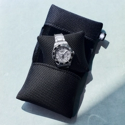 モンブラン、「MONTBLANC TIMEPIECE CAMPAIGN」を開催　 ウォッチ購入で「ウォッチクッションポーチ」プレゼント
