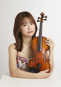ヴァイオリン：高松　亜衣