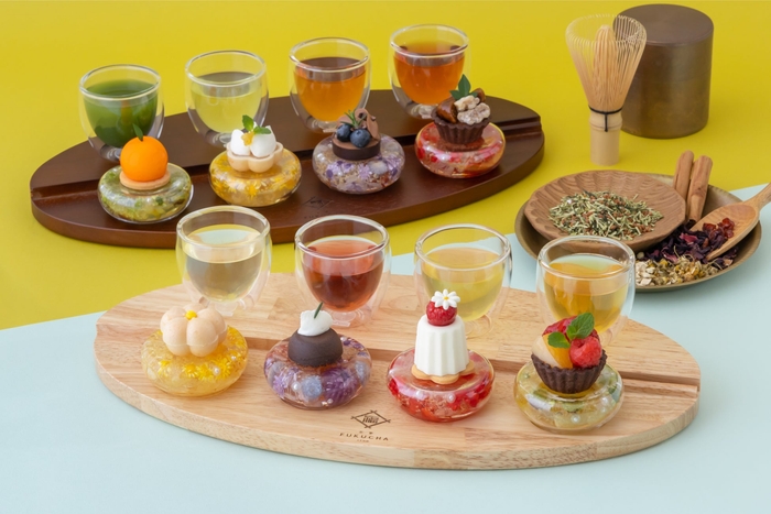 (奥)トラディショナルティーペアリング(手前)ハーバルティーペアリング