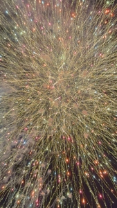 花火師目線の迫力ある打ち揚げ花火