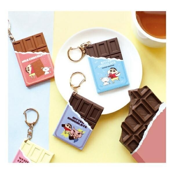 クレヨンしんちゃんパッケージの板チョコキーホルダーが、本物そっくり