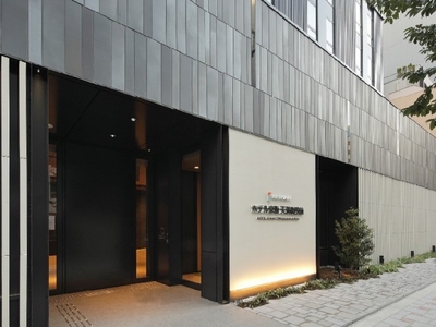 CdWGQ5c814Aax5b523P0.jpg?w=940&h=940