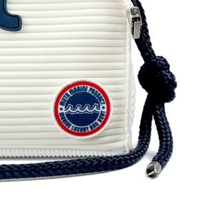 Cew60juzAURfJkIRGOln.jpg?w=940&h=940