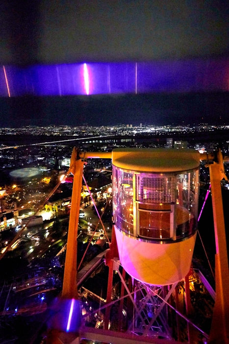 (左)スカイウォーカー