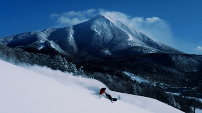 CkUpLXJgC8Mtm1yQJIZh.jpg?w=940&h=940