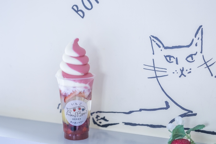 いちごとフルーツゼリーソフト