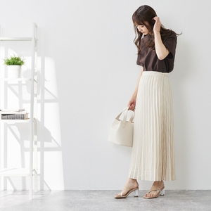 CoSRtpRzd4BaJmqcObCn.jpg?w=940&h=940