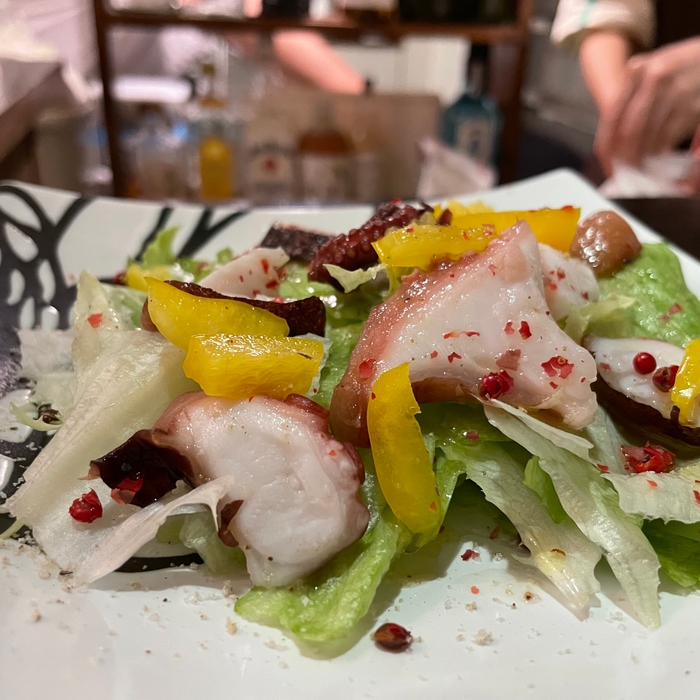 久美子さんオマージュのタコのカルパッチョ