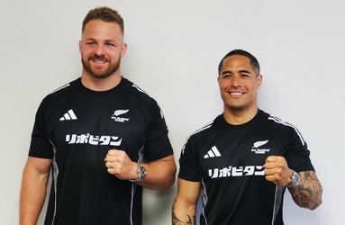 元ALL BLACKSの アーロン・スミス選手（現 トヨタヴェルブリッツ）、サム・ケイン選手（現 東京サントリーサンゴリアス） 「リポビタンアンバサダー」に就任