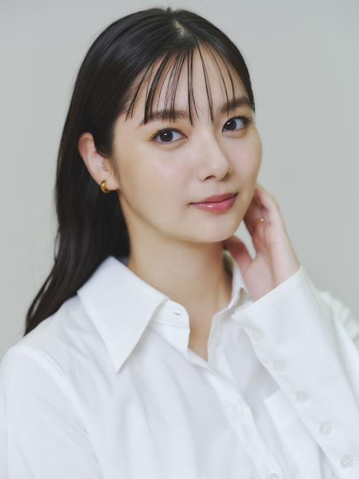 新川優愛